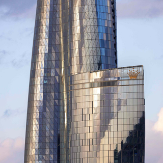 Discover how Decoflame engineered a custom Net Zero BEV fireplace for Crown Barangaroo, Sydney—featuring a remote pump system delivering up to 200 hours of runtime.